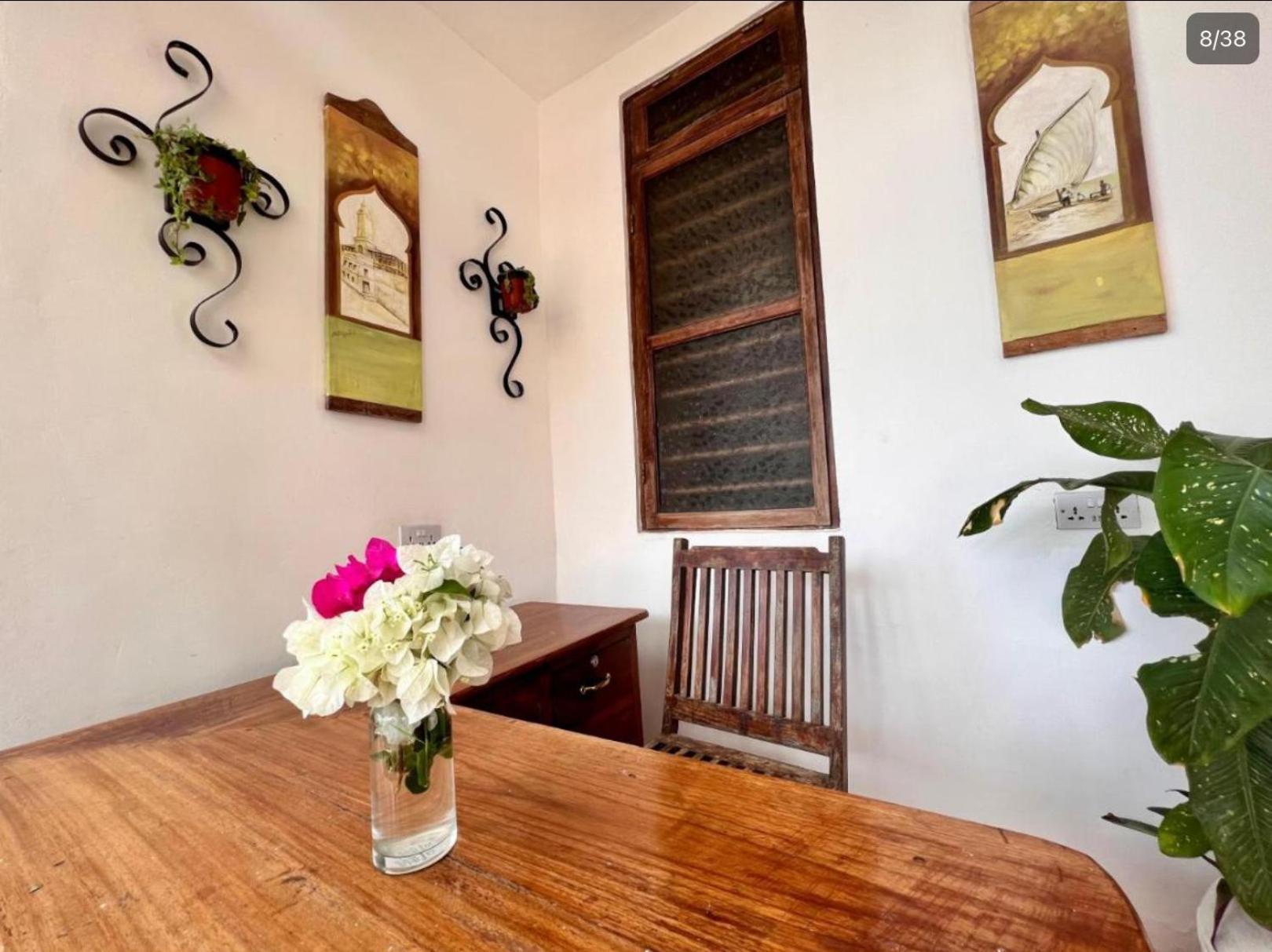 Barabara House Bed & Breakfast Jambiani  Exterior photo
