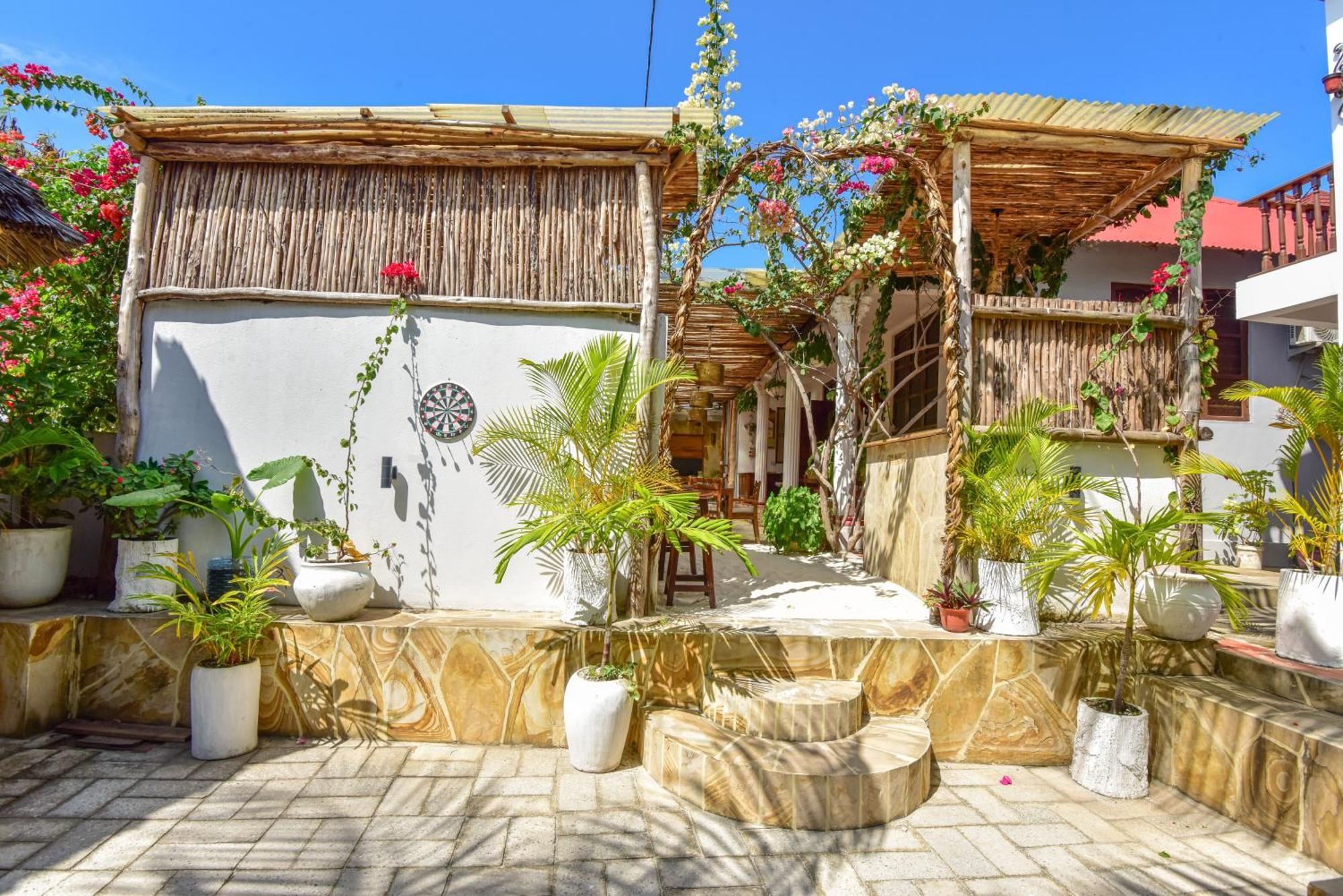 Barabara House Bed & Breakfast Jambiani  Exterior photo
